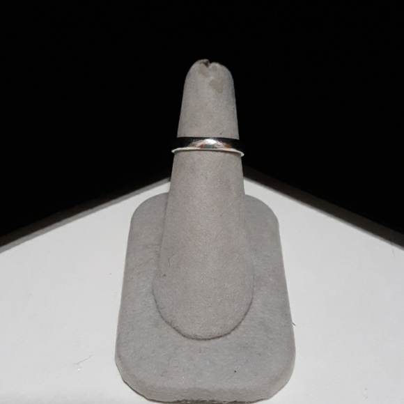 Peridot "Poison" Ring - Picture 4 of 4